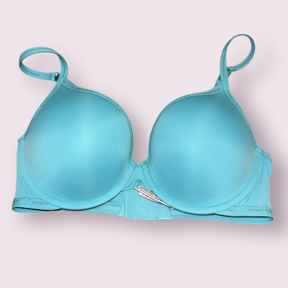Victoria’s Secret Light Push-Up T-Shirt Bra - Size 34D - NWT